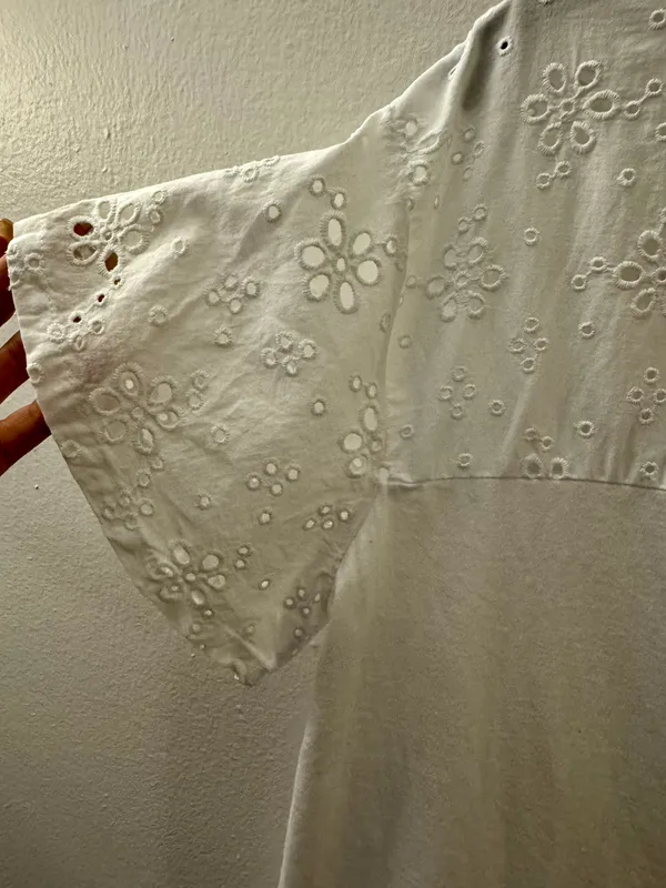 White Cotton Short Sleeve T-Shirt Large - Image 7