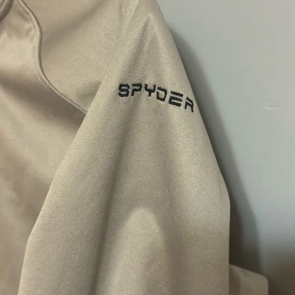 Women's Spyder Beige fur lined ski Jacket.  Size Medium - Image 5