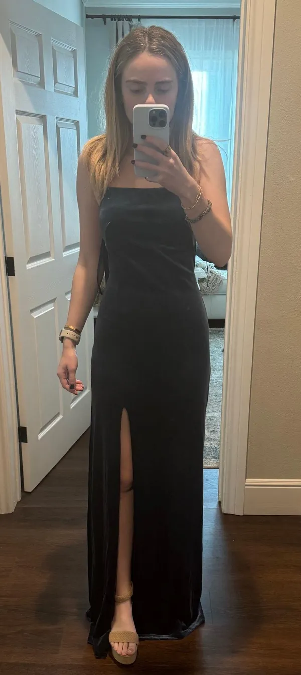 Revelry Steph Velvet Bridesmaid Dress - Image 3