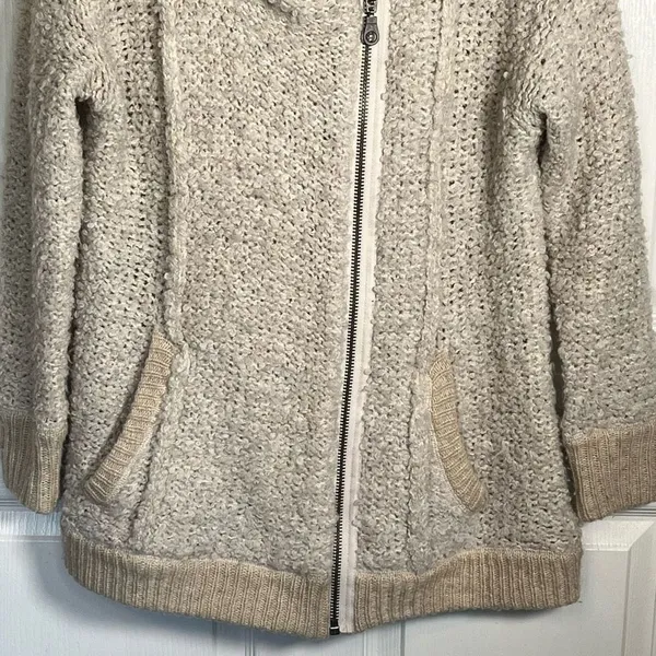 Free People Sz XS Oatmeal Boucle Jacket Fuzzy Cardigan Sweater - Image 6