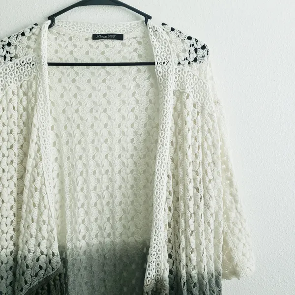 Young Fabulous and Broke Peer Tree Crochet Fringe Ombre Cardigan Sweater - Image 3