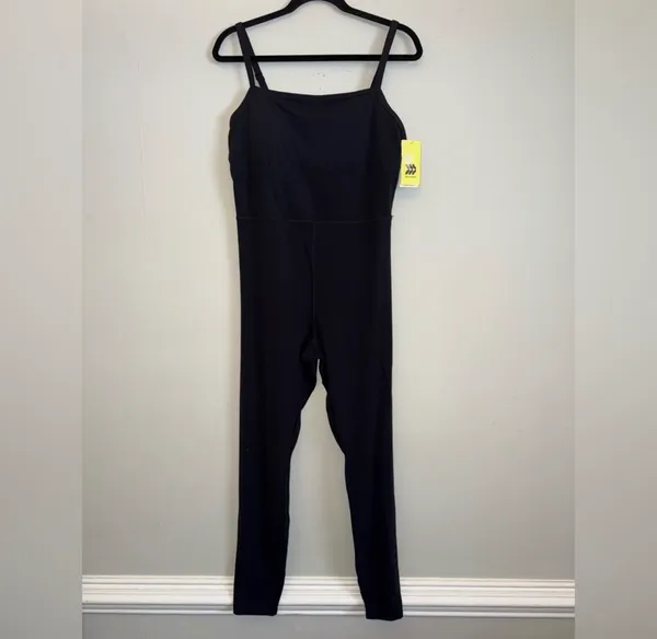 NWT ALL IN MOTION M Women’s everyday soft active jumpsuits black sz M✨ - Image 3