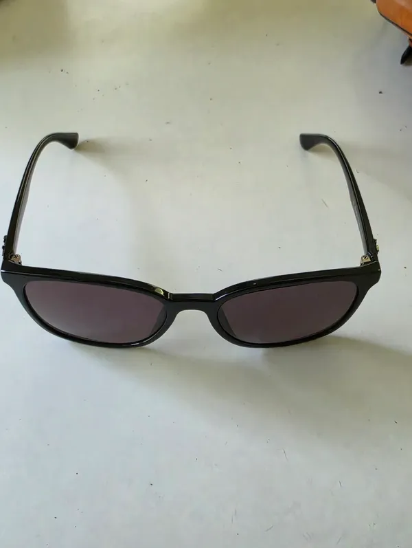 Ray-Ban Black Frame Sunglasses with Prescription Lenses - Image 3