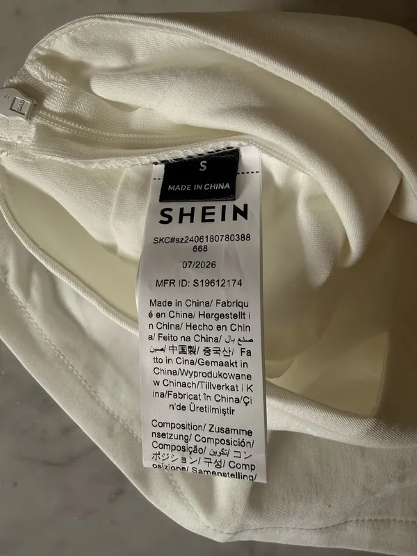 White Shein Mini Skirt with Shorts - Image 3