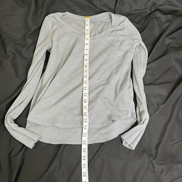 Hollister Gray Long Sleeve Shirt - Image 4