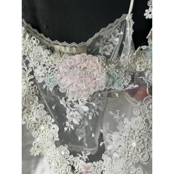 Victoria's Secret Elegant Lace Cami Top - Image 5