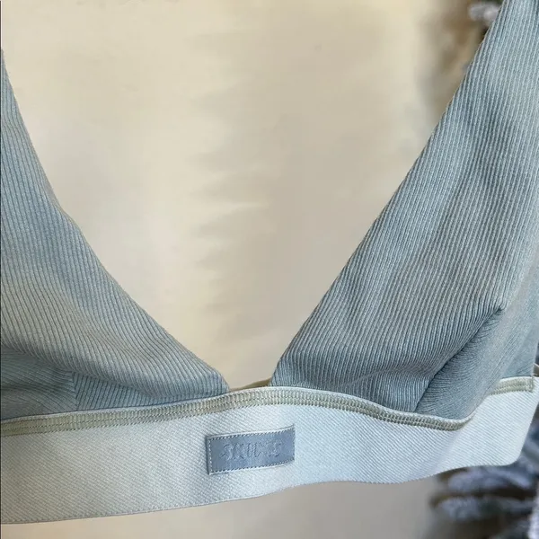 Skims Cotton Rib Plunge Bralette Mineral Green Sage Adjustable Straps M NWOT‎ - Image 3