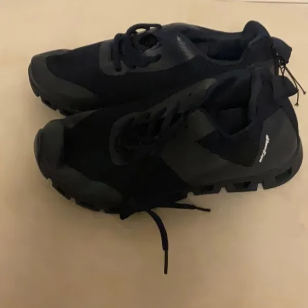 Black Women's Sneakers Size 9 - Image 7