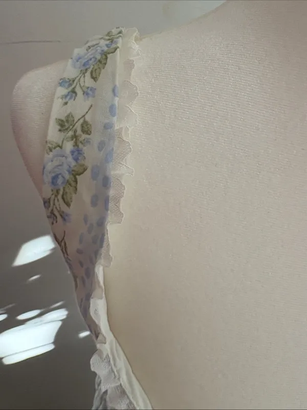 Vintage-Inspired Blue Floral Mini Dress with Cream Trim - Image 3