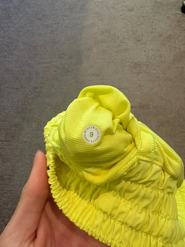 Lululemon Hotty Hot Shorts Neon Yellow - Image 3