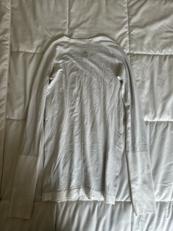 Lululemon Swiftly Tech Long Sleeve Shirt - Image 4
