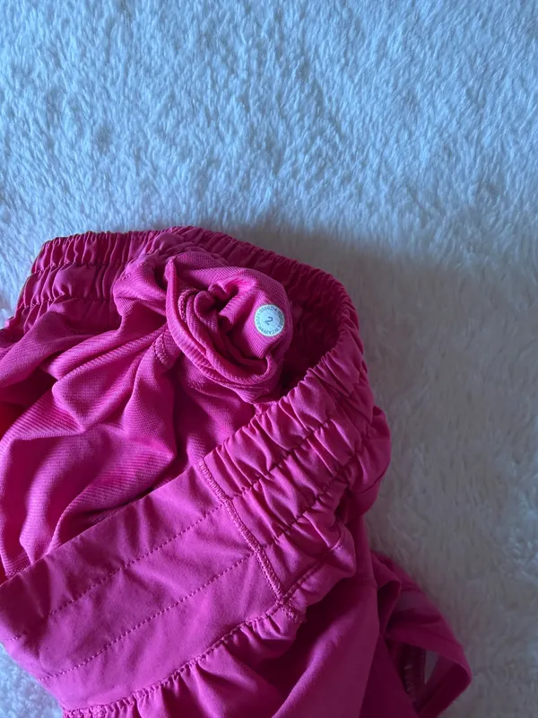 Sonic Pink Lululemon Hotty Hot Shorts 2.5" - Image 3