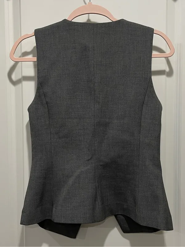 Aritzia Wilfred Regal Crepette Vest Size 4 - Image 6