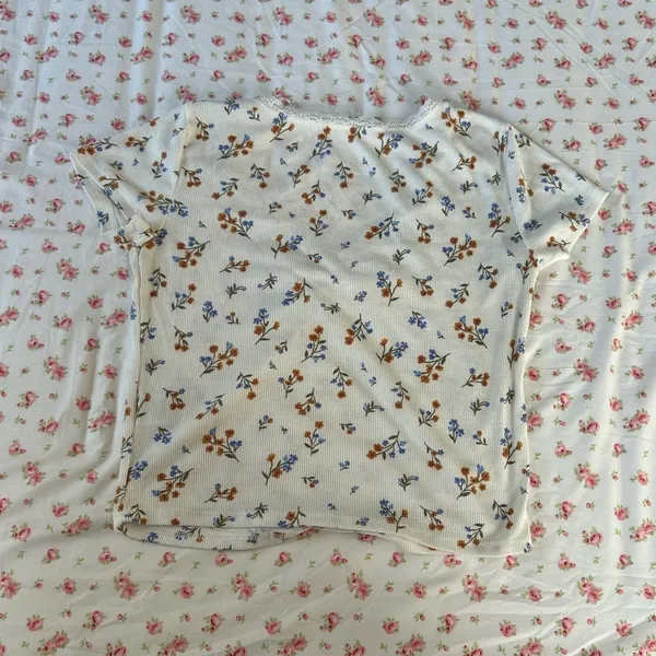 HIPPIE ROSE ruched floral pattern lace top - Image 2