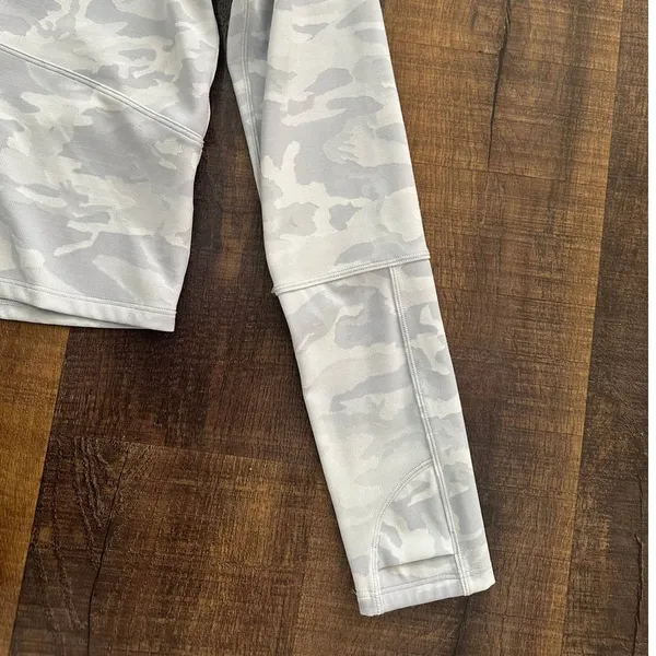Lululemon Pace Pursuit Long Sleeve White Camo Top Size 6 - Image 7