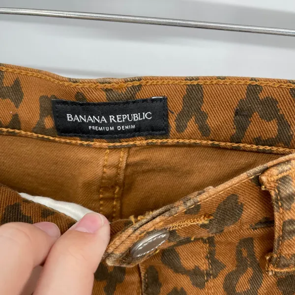 Banana Republic Premium Denim Brown‎ Leopard Print Straight Leg Pants Size 27 - Image 3