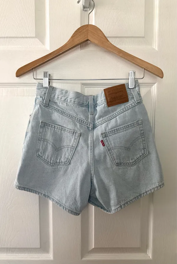 Levi’s 80s Mom Shorts - Image 7