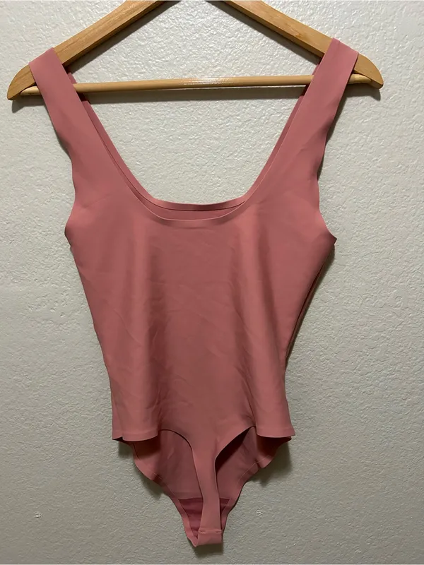 Parade Seamless “Nearly Naked” Thong Square Neck Bodysuit Dusty Rose Size Medium - Image 2