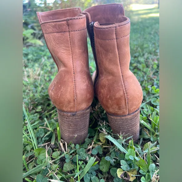 Frye Zip Ankle Booties Womens Brown Leather Size 8B - Image 5