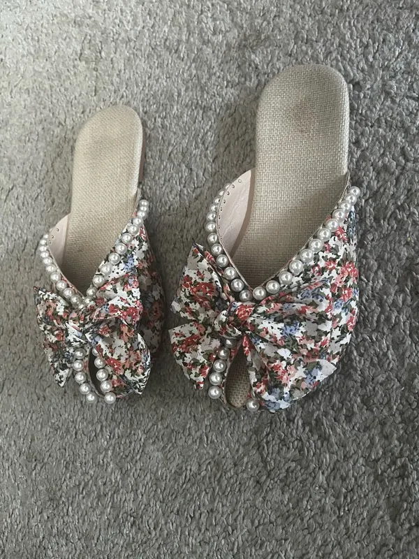 Floral pearl slides/sandals Multiple Size 7.5 - Image 2