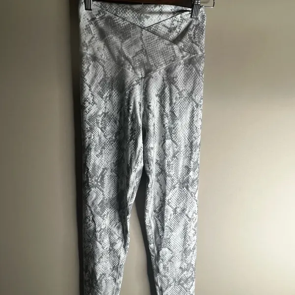 NWOT offline by aerie 7/8 leggings size large long - Image 10
