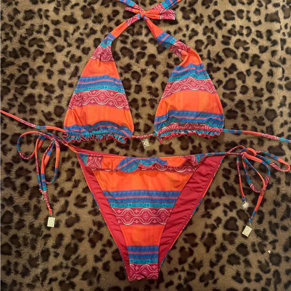 Blackbough Delia bikini set in Sundance - Image 4