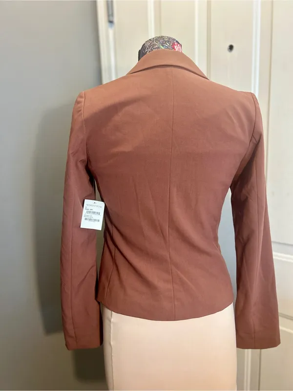 Frenchi Cropped Blazer in Rust Brown - Image 2