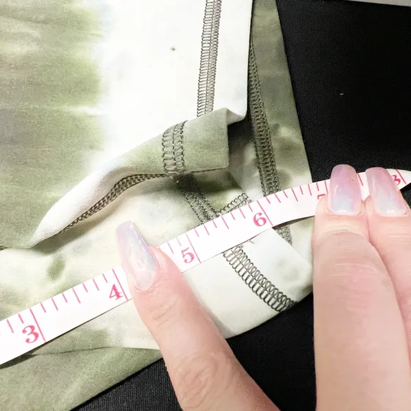 Lifts green tie dye women’s activewear high rise 6” inseam biker shorts - Image 9