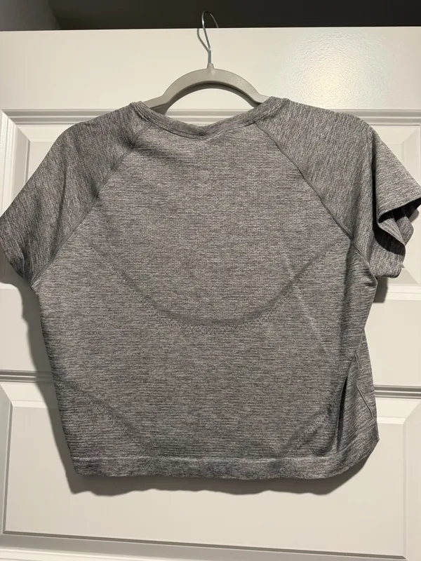 Lululemon Swiftly Short Sleeve - Image 3