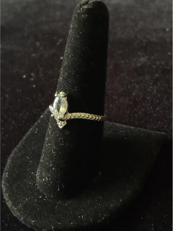 Marquise Clear Stone Ring with Textured Chevron Milgrain Band - Silvertone Sz 8 - Image 3