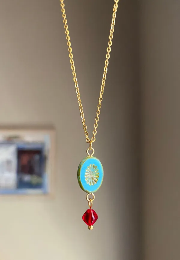 retro vintage chic whimsical style quality Czech glass bead simple necklace🩵 - Image 3