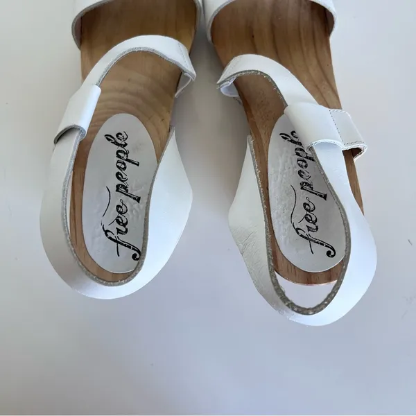 Free‎ People Women’s Dune Beach Clog White - Image 9