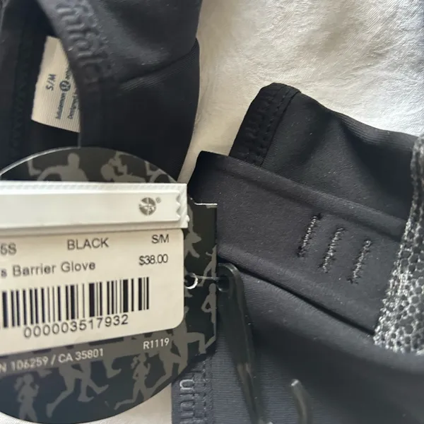 NWT Lululemon gloves - Image 3