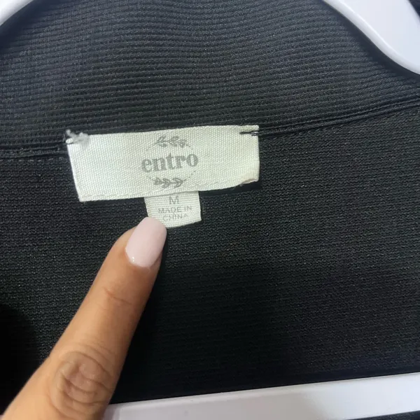 Entro Classic Black Knit Top - Image 5