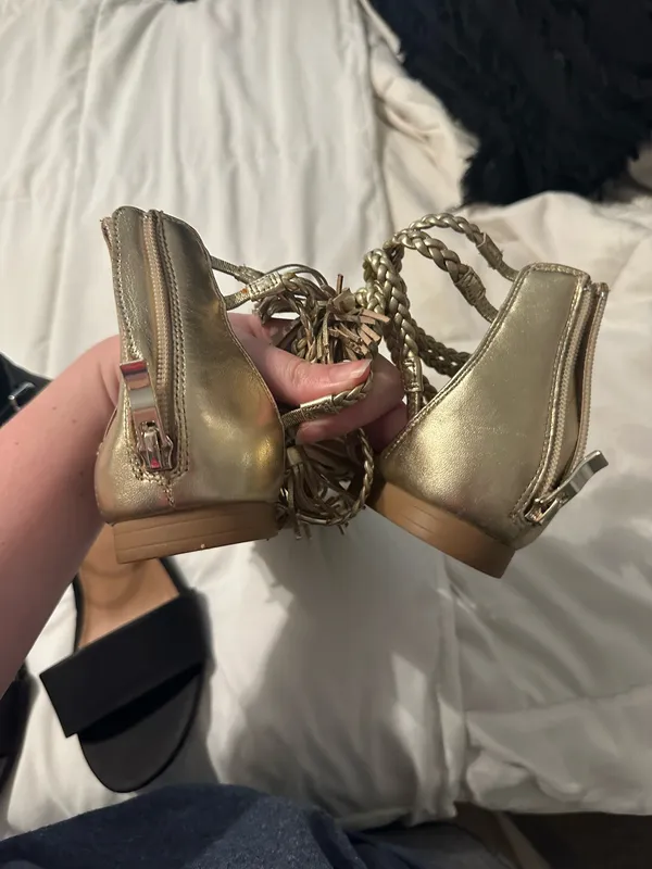 White House Black Market sandals - Image 4