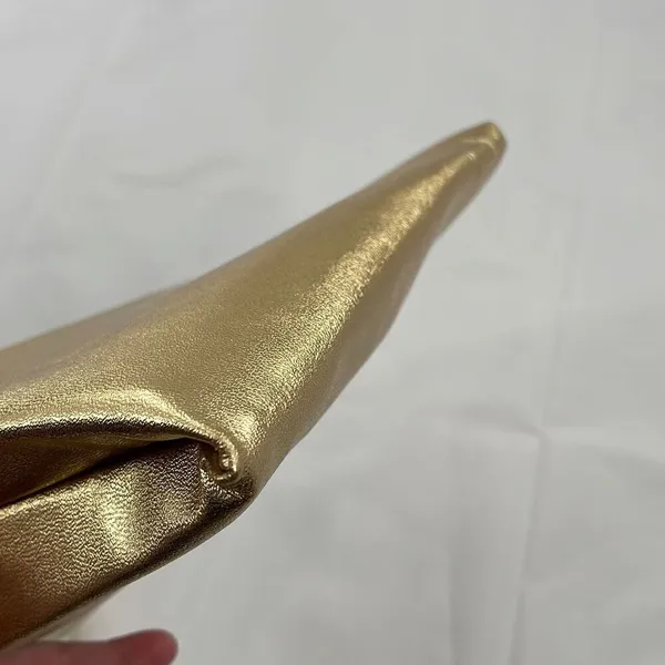 Shimmering Vintage faux leather gold clutch. - Image 9
