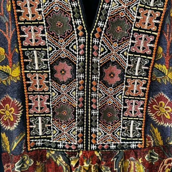Soft Surroundings Embroidery Floral Inserts Long Sleeves SZ L # 2366 - Image 6