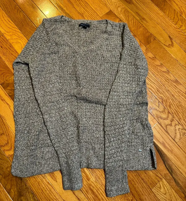 American Eagle Outfitters Sweater - Image 2