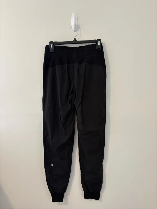 Lululemon Dance Studio Mid-Rise Jogger Full Length Size 4 - Image 3