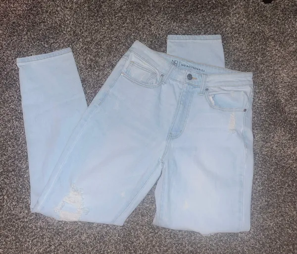 Mom Jeans  - Image 2