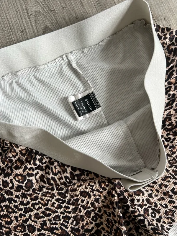 Shein Leopard Pajama shorts - Image 2