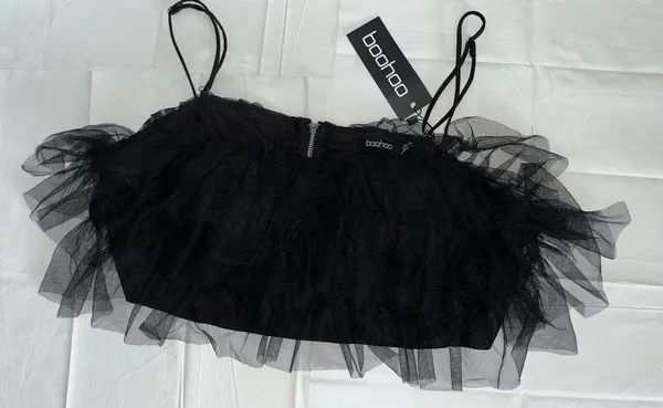 Boohoo black Tulle Crop Top Built in Bra - Image 3