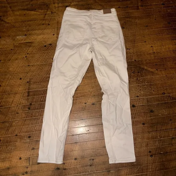 American Eagle cream distressed normcore 0 Mom jeans - Image 3
