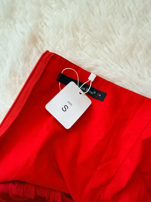 Red Corset Ballgown Style Puff Dress Size S NWT - Image 7