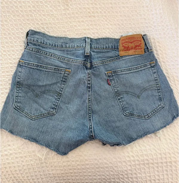 Levi’s Jean 501 Shorts - Image 2