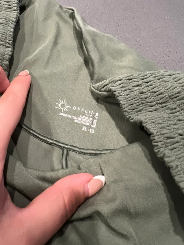 Green Smocked Leggings - Image 9