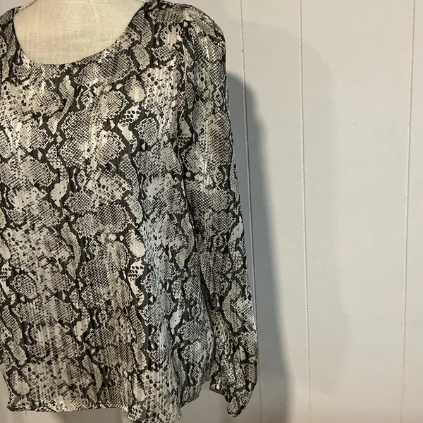 Vici Snake Print Long Sleeve Blouse - Black & White - Image 2