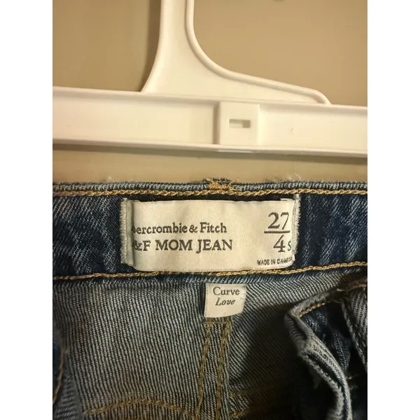 Abercrombie & Fitch Curve Love Mom Jeans 27 4S‎ Distressed High Rise Medium Wash - Image 2