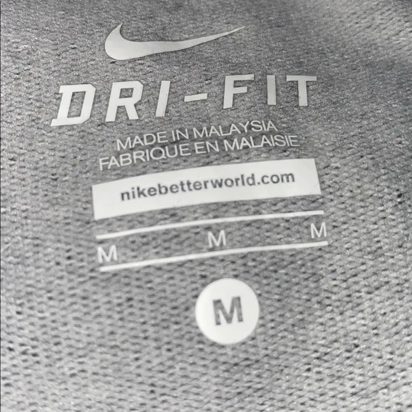 $85 NWT NIKE Soul Cycle pullover M - Image 8