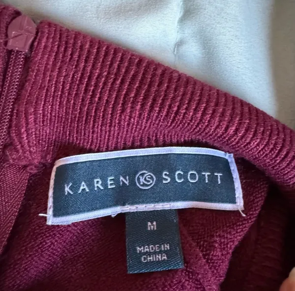 Karen Scott NWOT Dark Red Burgundy Crewneck Long Sleeve Sweater Size Medium - Image 6